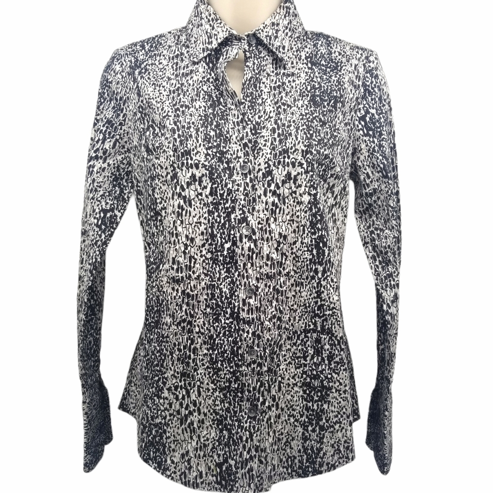 👕 Calvin Klein animal print button down xs